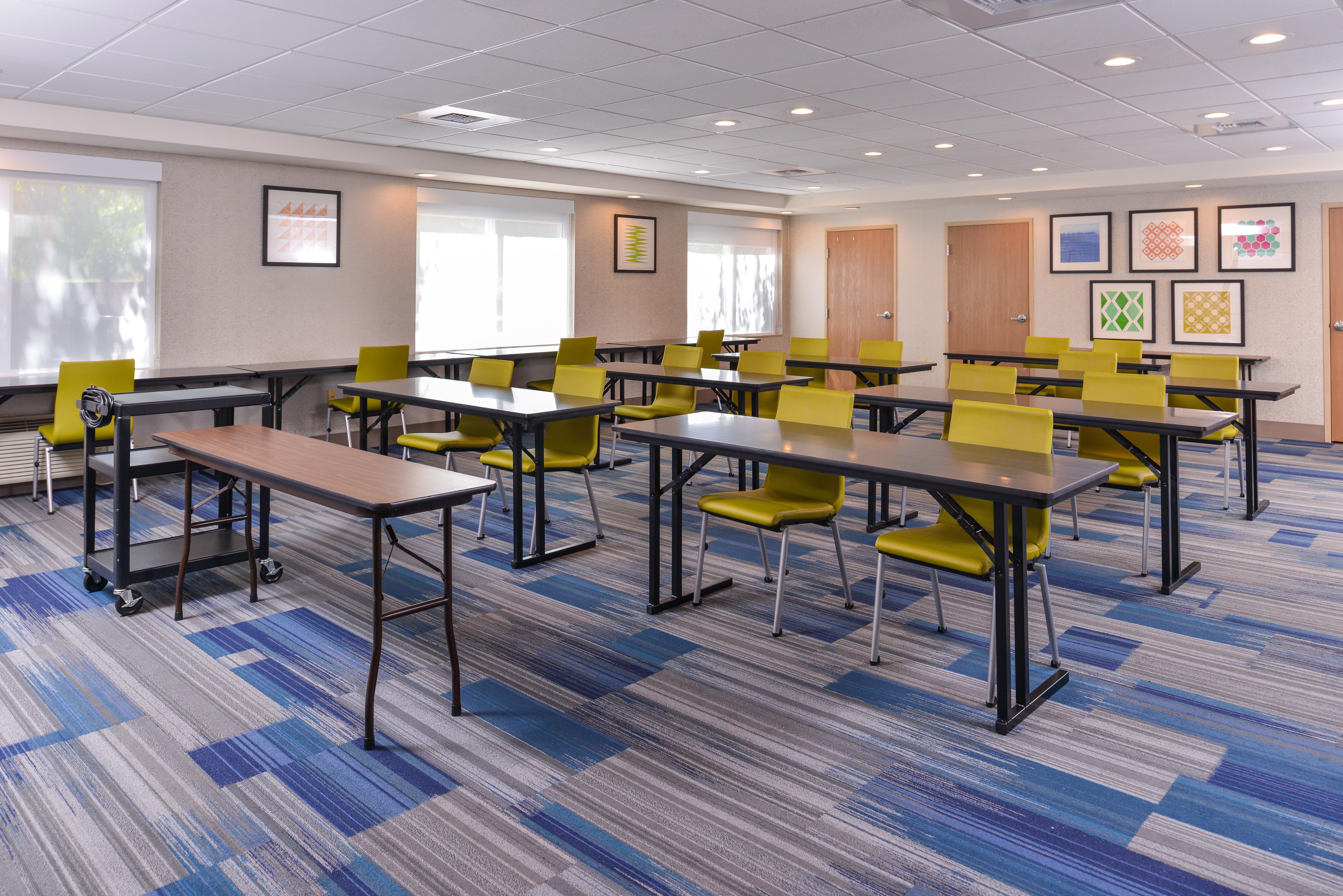 Holiday Inn Express & Suites Lacey - Olympia By Ihg Esterno foto