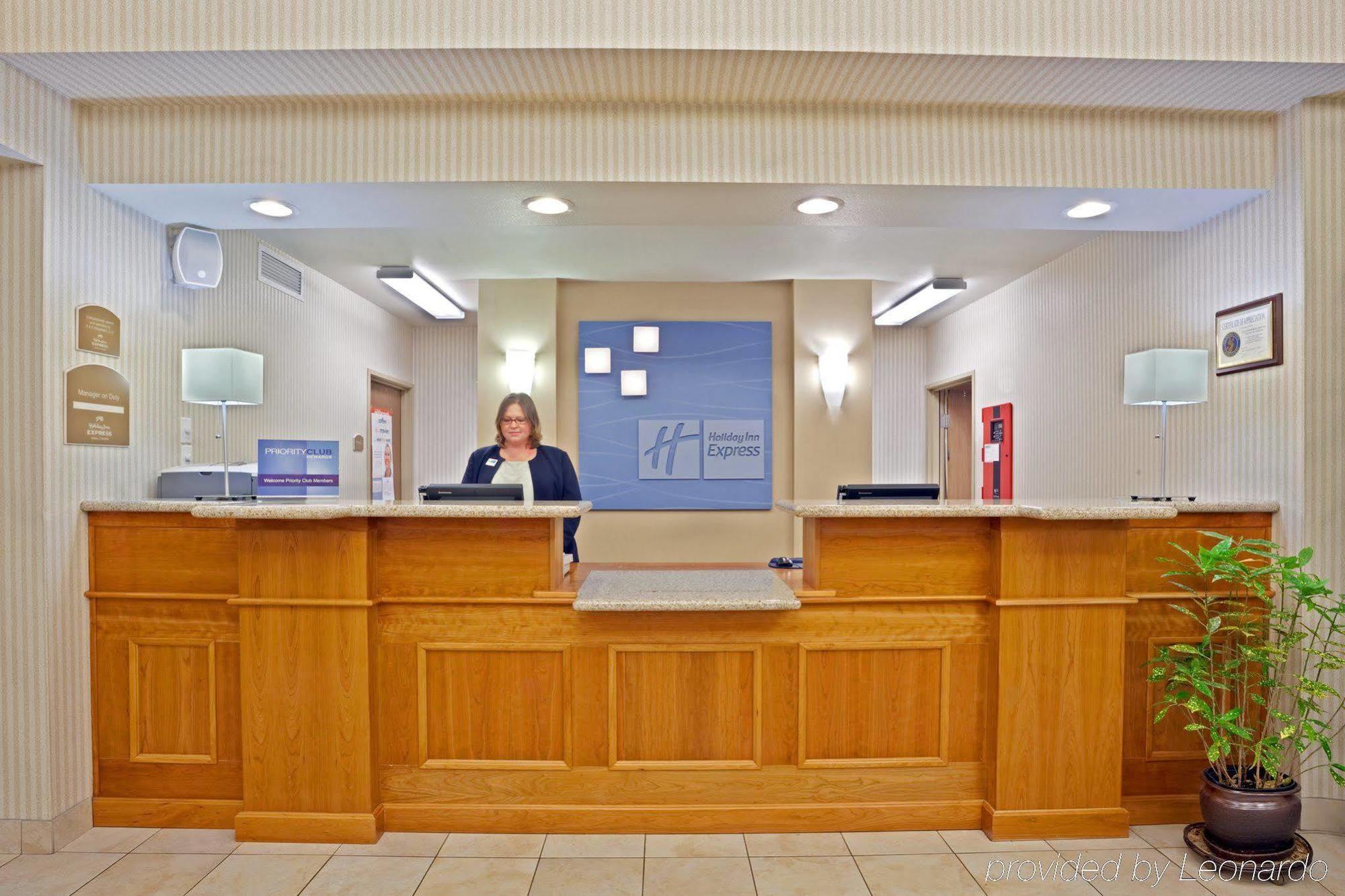 Holiday Inn Express & Suites Lacey - Olympia By Ihg Esterno foto
